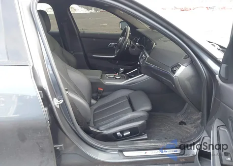 2021 BMW 3 Series M340I xDrive z USA, uszkodzony, nr VIN 3MW5U9J09M8C08464